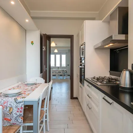 Youhosty - Murat 85 Apartment Mailand